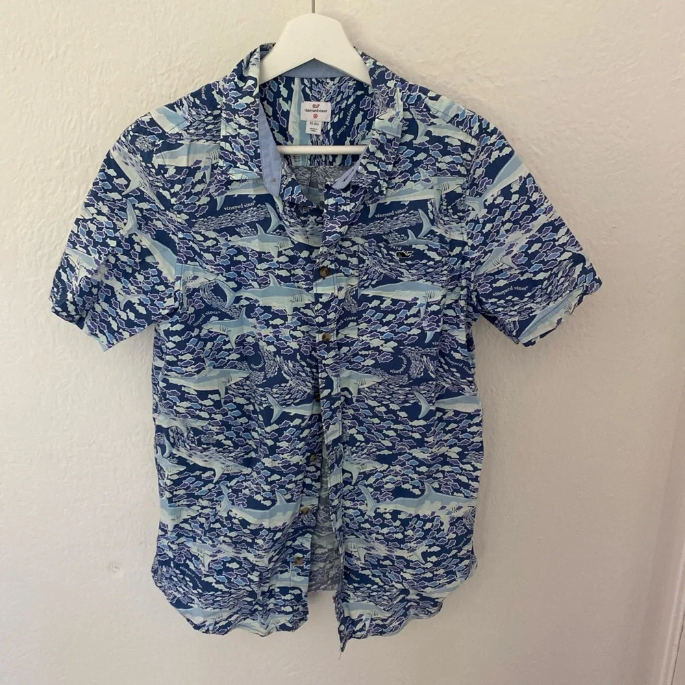 Vineyard vines for target Hawaiian button down shirt - Picture 2 of 5